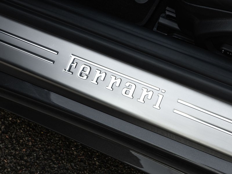 Ferrari F12 Berlinetta  - U5830