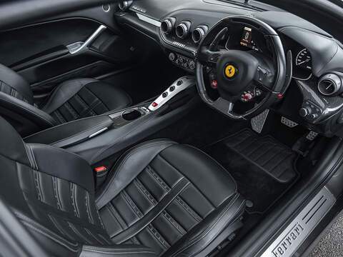 Ferrari F12 Berlinetta  - U5830