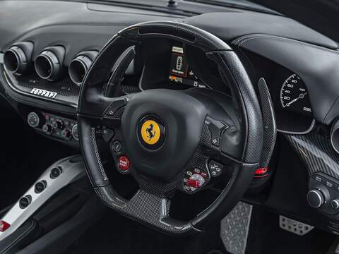 Ferrari F12 Berlinetta  - U5830