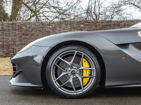 Ferrari F12 Berlinetta  - U5830