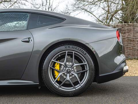 Ferrari F12 Berlinetta  - U5830