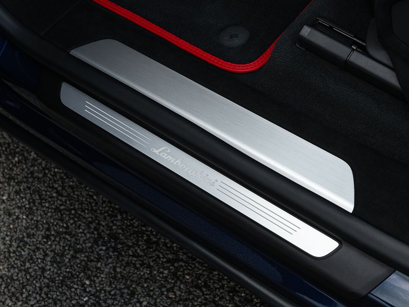 Lamborghini Urus Performante V8  - U5836