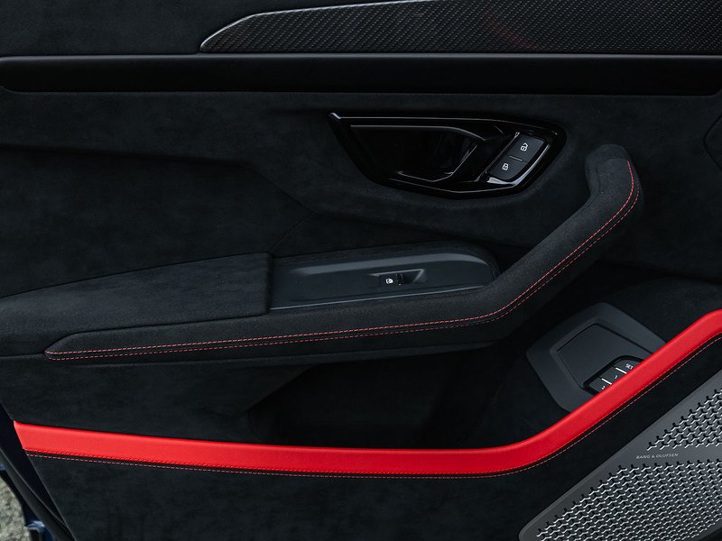 Lamborghini Urus Performante V8  - U5836