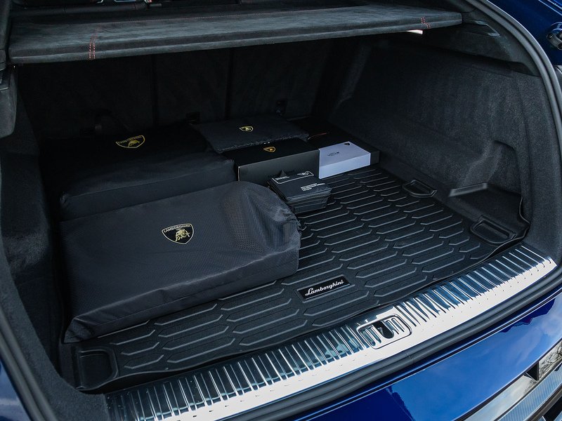 Lamborghini Urus Performante V8  - U5836