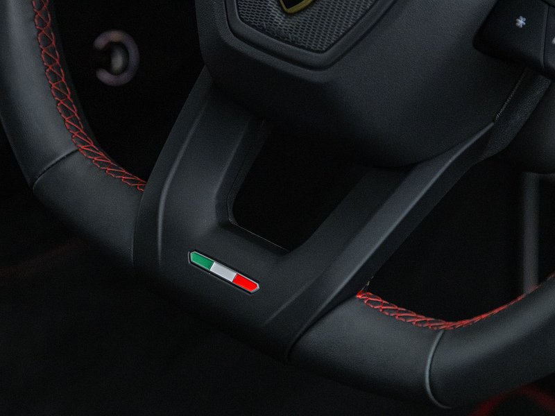 Lamborghini Urus Performante V8  - U5836