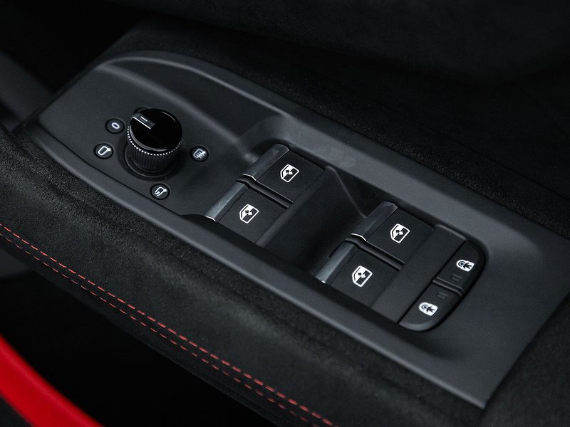 Lamborghini Urus Performante V8  - U5836