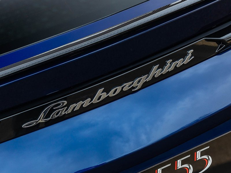 Lamborghini Urus Performante V8  - U5836