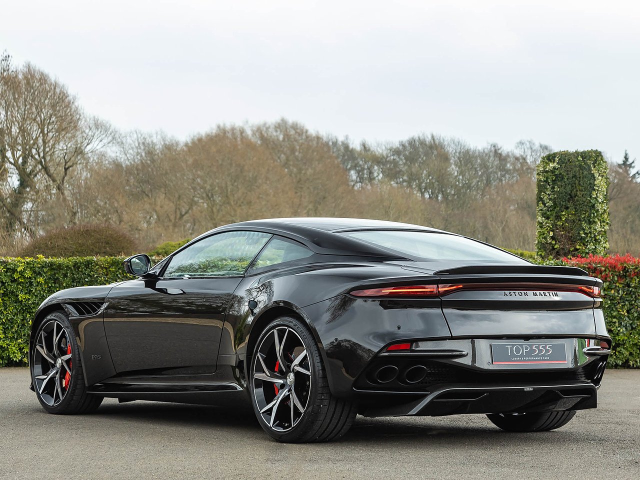 2019 Aston Martin DBS Superleggera 2