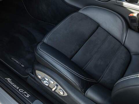 Porsche Macan GTS  - U5845