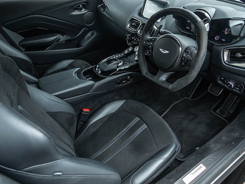 Aston Martin Vantage V8  - U5856