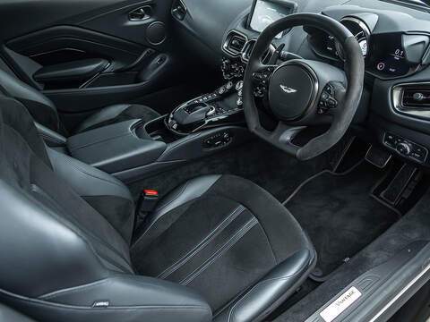 Aston Martin Vantage V8  - U5856