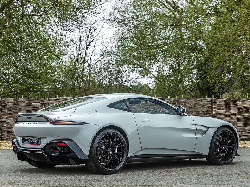 Aston Martin Vantage V8  - U5856