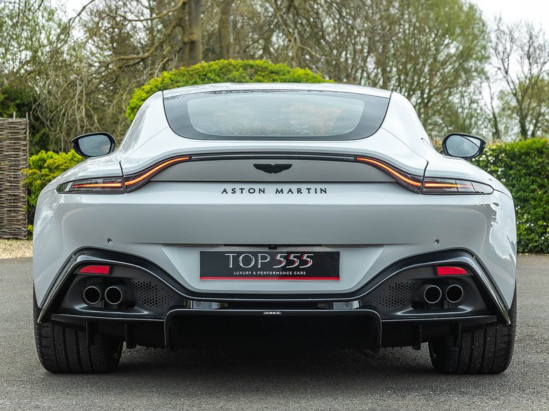 Aston Martin Vantage V8  - U5856