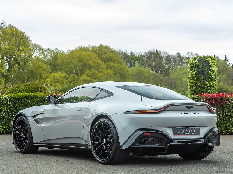 Aston Martin Vantage V8  - U5856