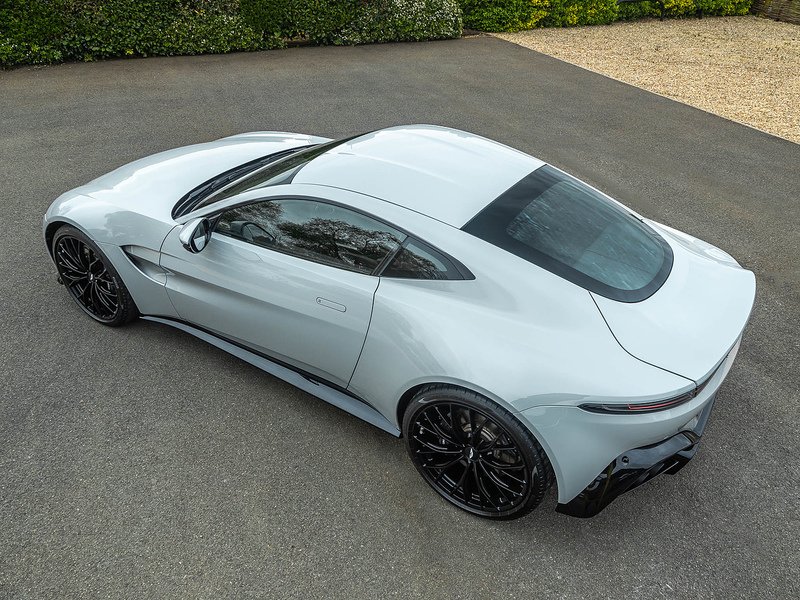 Aston Martin Vantage V8  - U5856