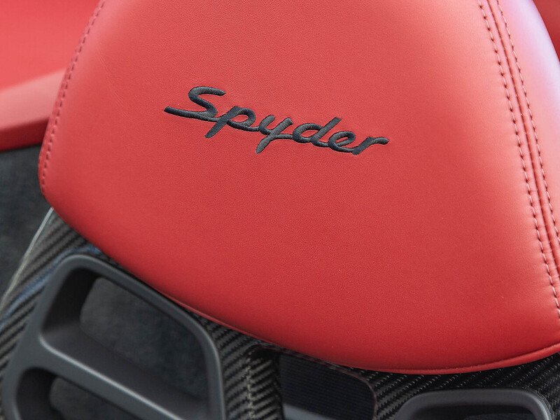 Porsche 718 Spyder 4.0 Manual  - U5858