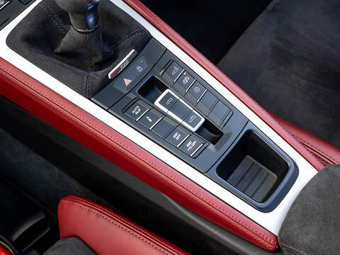 Porsche 718 Spyder 4.0 Manual  - U5858