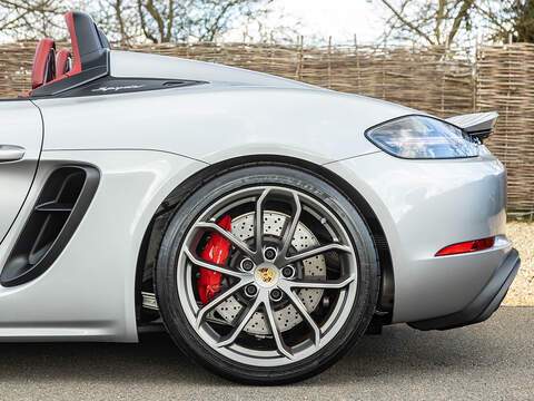 Porsche 718 Spyder 4.0 Manual  - U5858