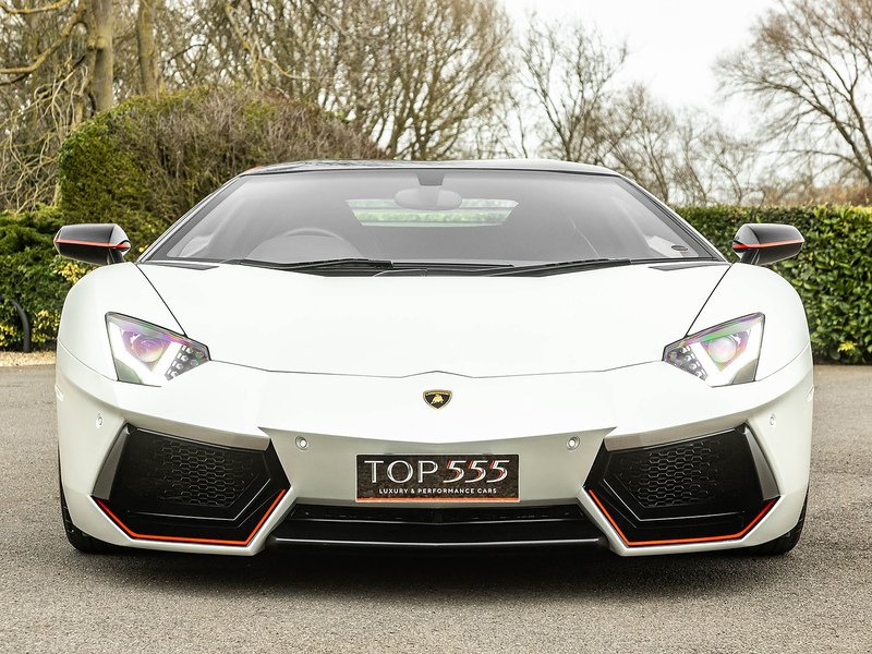 Lamborghini Aventador LP700-4 Pirelli Edition  - U5859