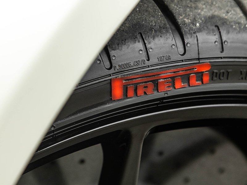 Lamborghini Aventador LP700-4 Pirelli Edition  - U5859