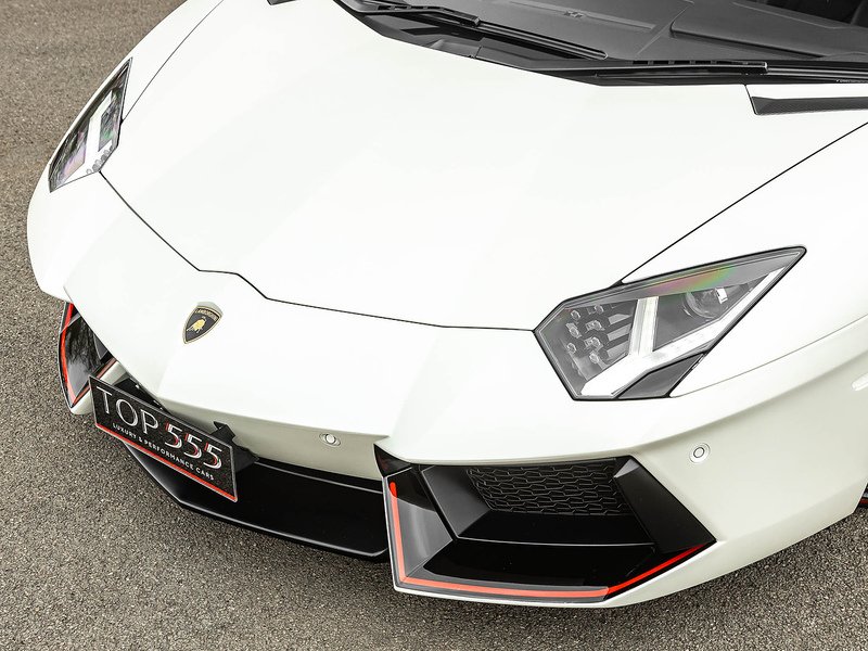 Lamborghini Aventador LP700-4 Pirelli Edition  - U5859