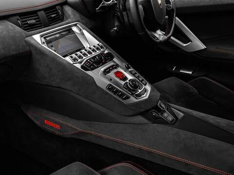 Lamborghini Aventador LP700-4 Pirelli Edition  - U5859
