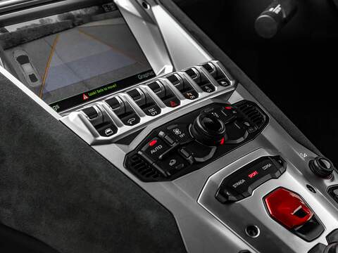 Lamborghini Aventador LP700-4 Pirelli Edition  - U5859