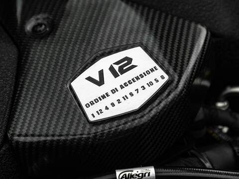 Lamborghini Aventador LP700-4 Pirelli Edition  - U5859
