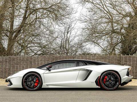Lamborghini Aventador LP700-4 Pirelli Edition  - U5859