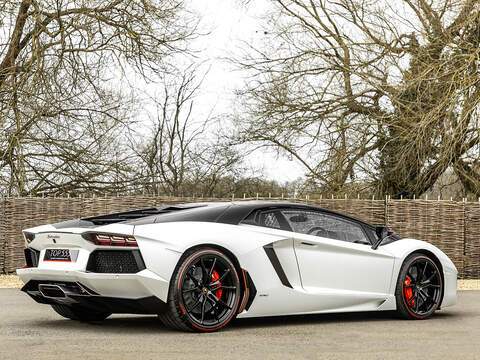 Lamborghini Aventador LP700-4 Pirelli Edition  - U5859