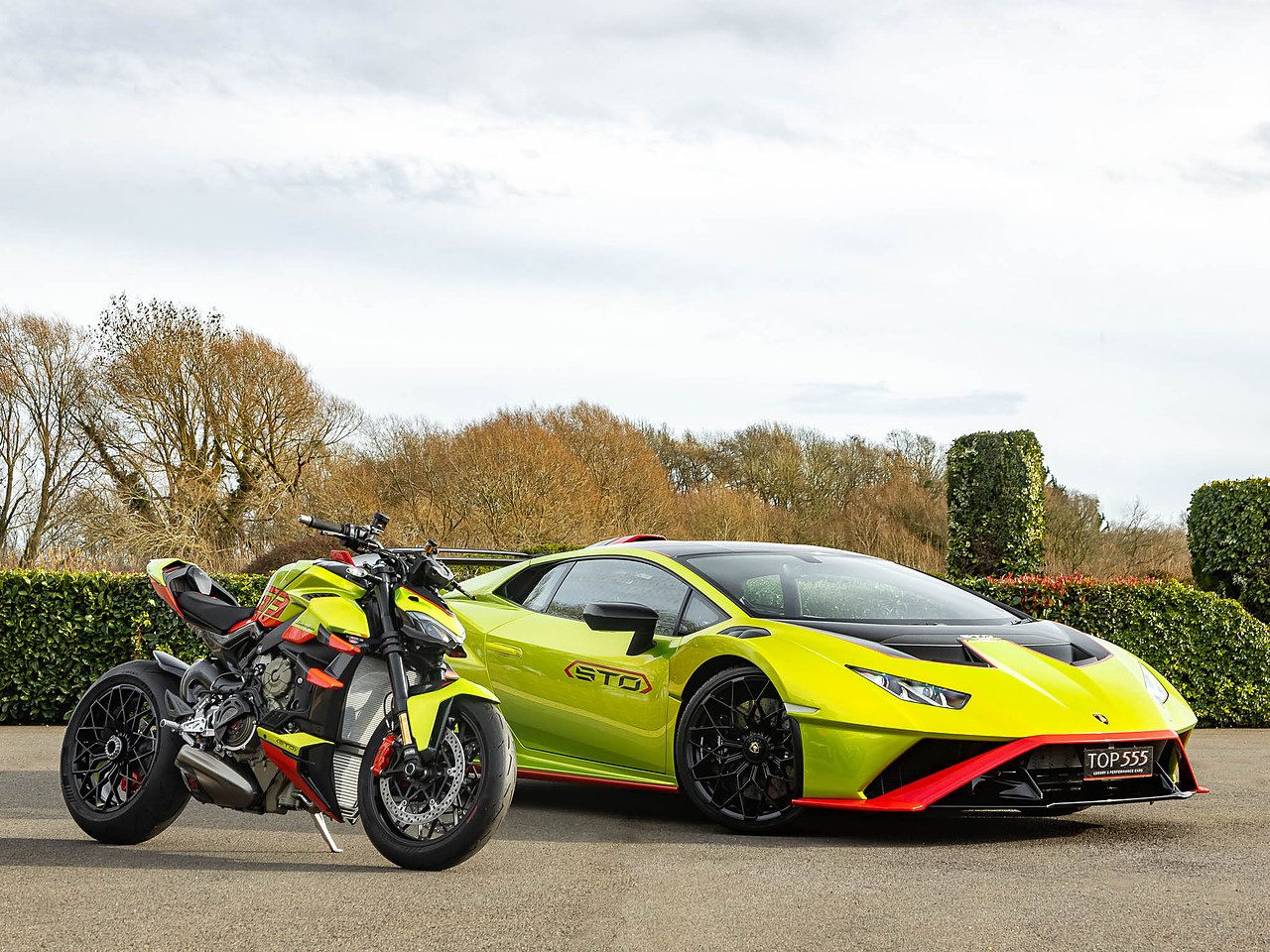 2022 Lamborghini Huracan STO 2