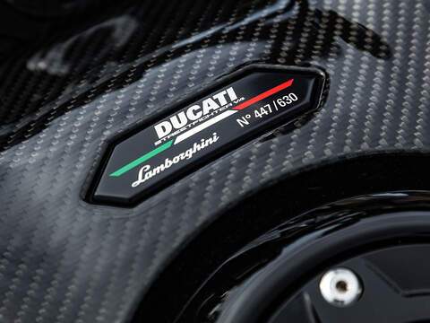 Ducati Streetfighter V4 Lamborghini  - U5864