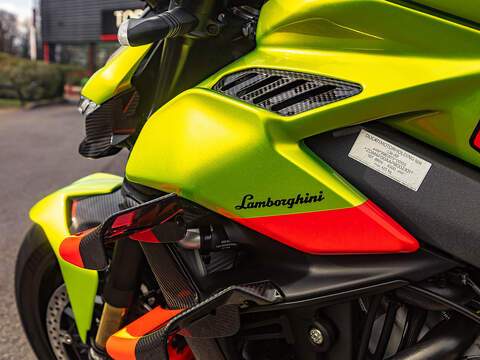 Ducati Streetfighter V4 Lamborghini  - U5864