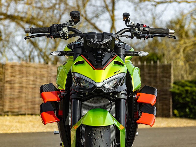Ducati Streetfighter V4 Lamborghini  - U5864