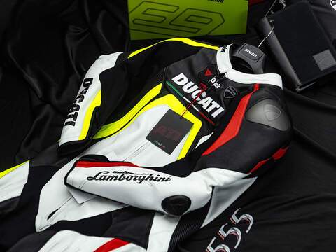 Ducati Streetfighter V4 Lamborghini  - U5864