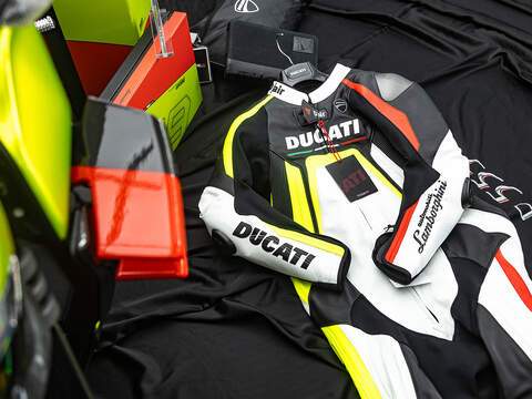 Ducati Streetfighter V4 Lamborghini  - U5864