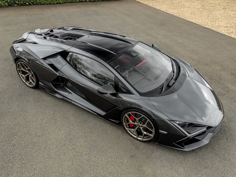Lamborghini Revuelto V12  - U5866