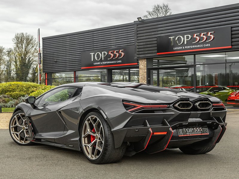 Lamborghini Revuelto V12  - U5866