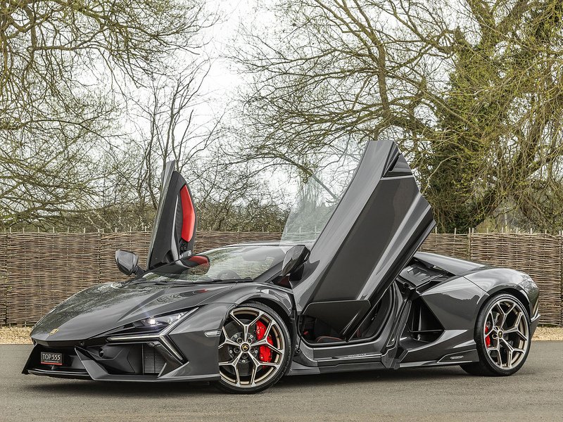 Lamborghini Revuelto V12  - U5866