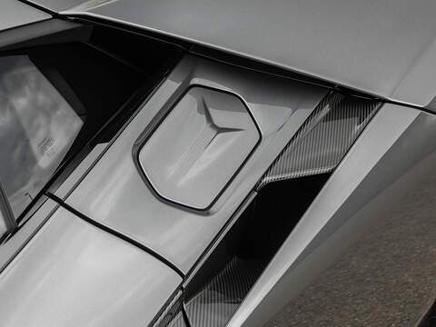 Lamborghini Revuelto V12  - U5866