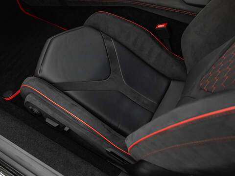 Lamborghini Revuelto V12  - U5866