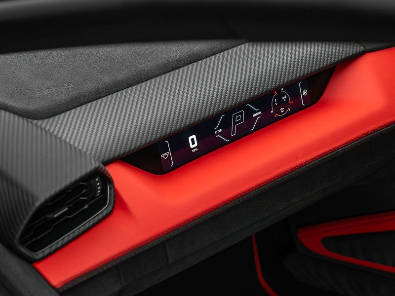 Lamborghini Revuelto V12  - U5866