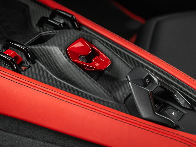 Lamborghini Revuelto V12  - U5866