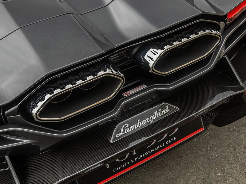 Lamborghini Revuelto V12  - U5866
