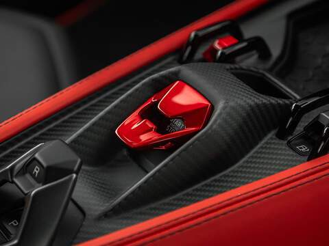 Lamborghini Revuelto V12  - U5866