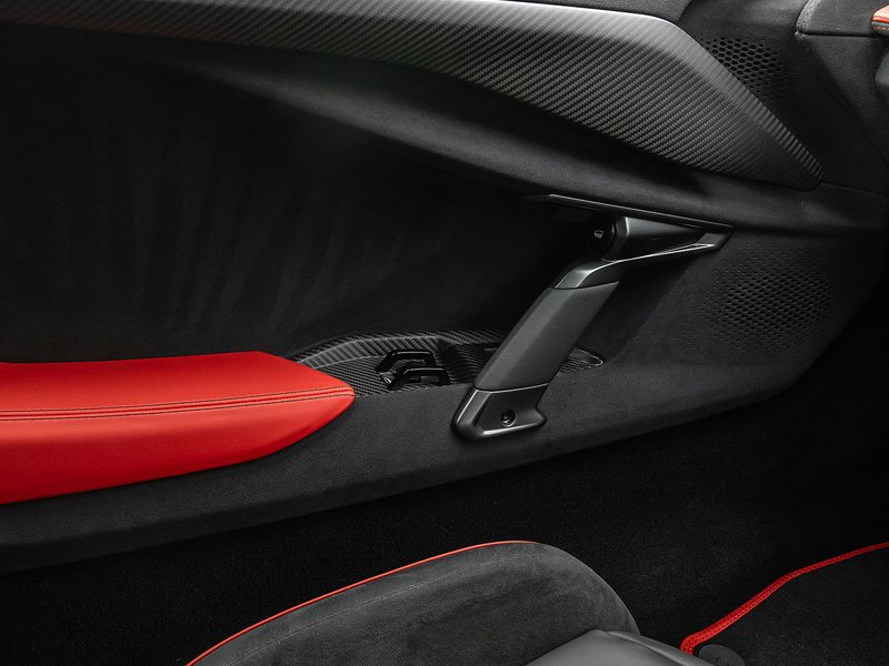 Lamborghini Revuelto V12  - U5866