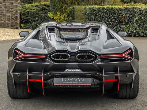 Lamborghini Revuelto V12  - U5866