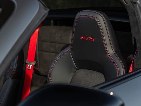 Porsche 911 Targa 4 GTS  (992.1)  - U5870
