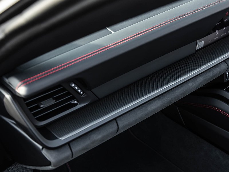 Porsche 911 Targa 4 GTS  (992.1)  - U5870