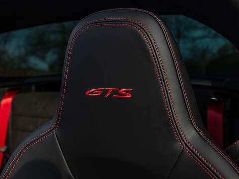 Porsche 911 Targa 4 GTS  (992.1)  - U5870